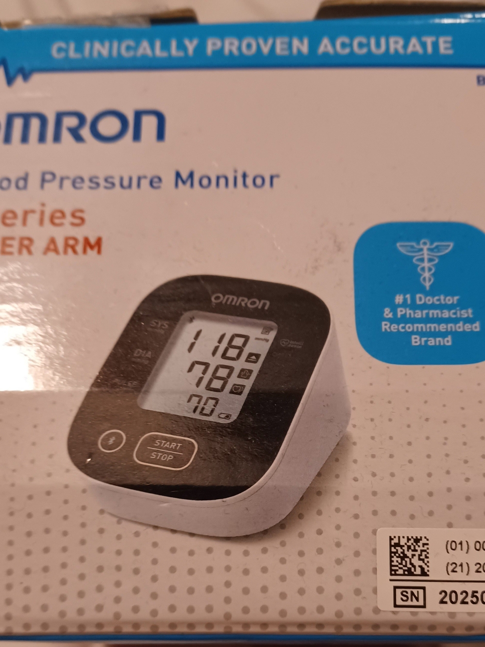 Omron Blood Pressure Monitor 3 Series Upper Arm - Picture 5 of 5